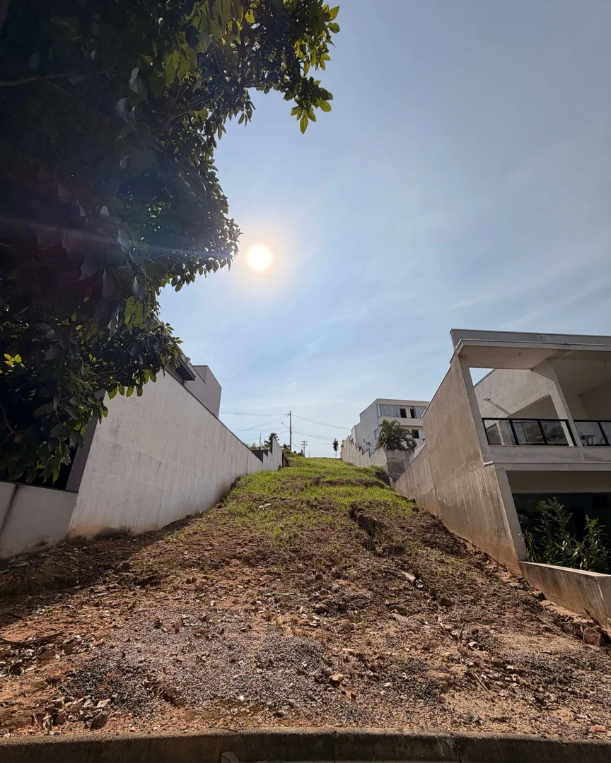 Terreno à venda no Residencial Fazenda das Areias.